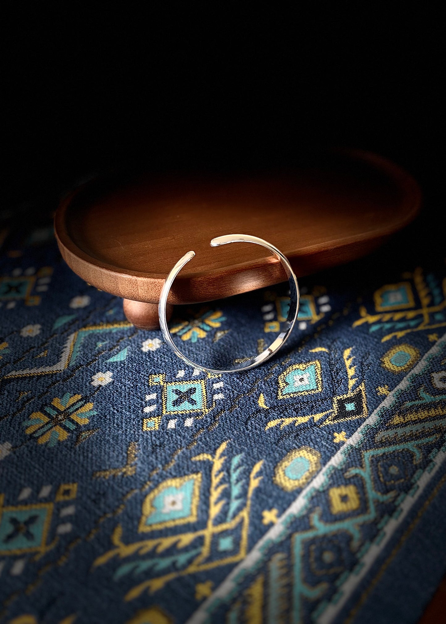 「乡野丫头」  秋子同款｜扁条光面素圈 开口款999纯银手镯