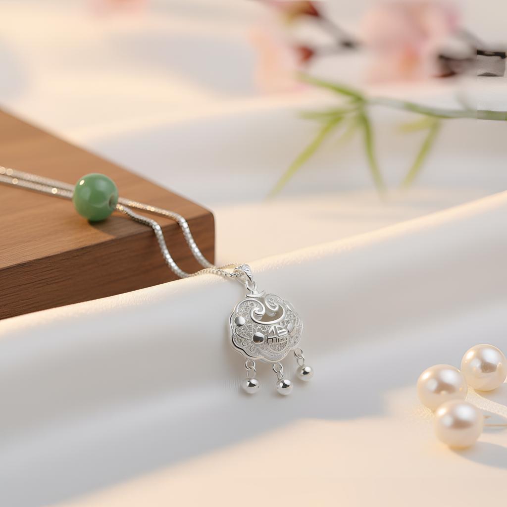 Fortune Lock Silver Necklace 990 handmade silver