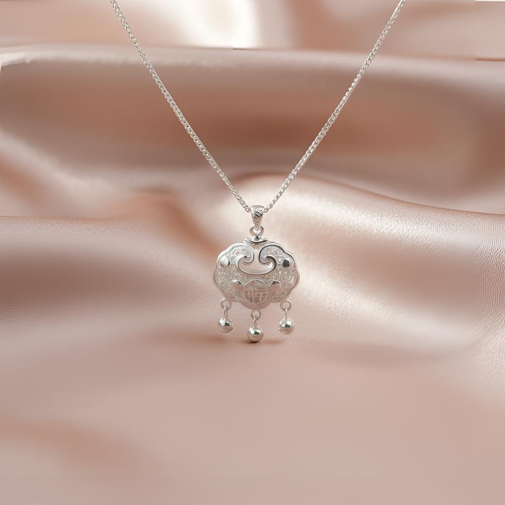 Fortune Lock Silver Necklace 990 handmade silver